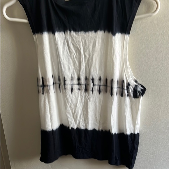 Mono B Black and White Twist Front Muscle Tee - Picture 3 of 4